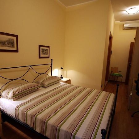 Bed And Breakfast Centrostorico Сарнико Екстериор снимка