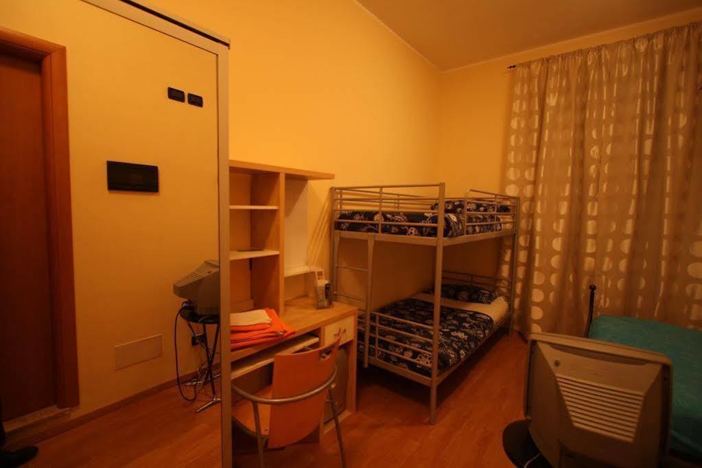 Bed And Breakfast Centrostorico Сарнико Екстериор снимка