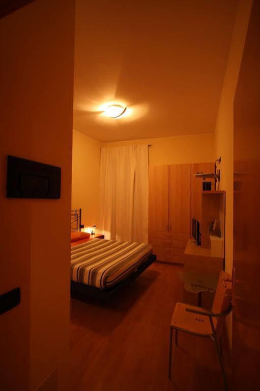 Bed And Breakfast Centrostorico Сарнико Екстериор снимка